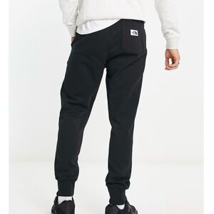 The North Face Heritage Patch sweatpants in black Men’s Medium